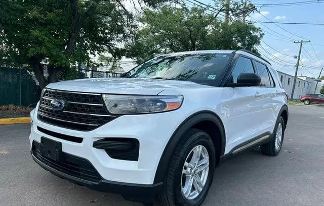2022 FORD EXPLORER XLT 5