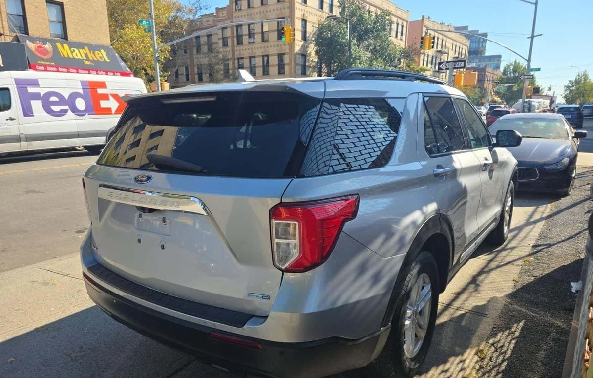 2020 FORD EXPLORER XLT 4
