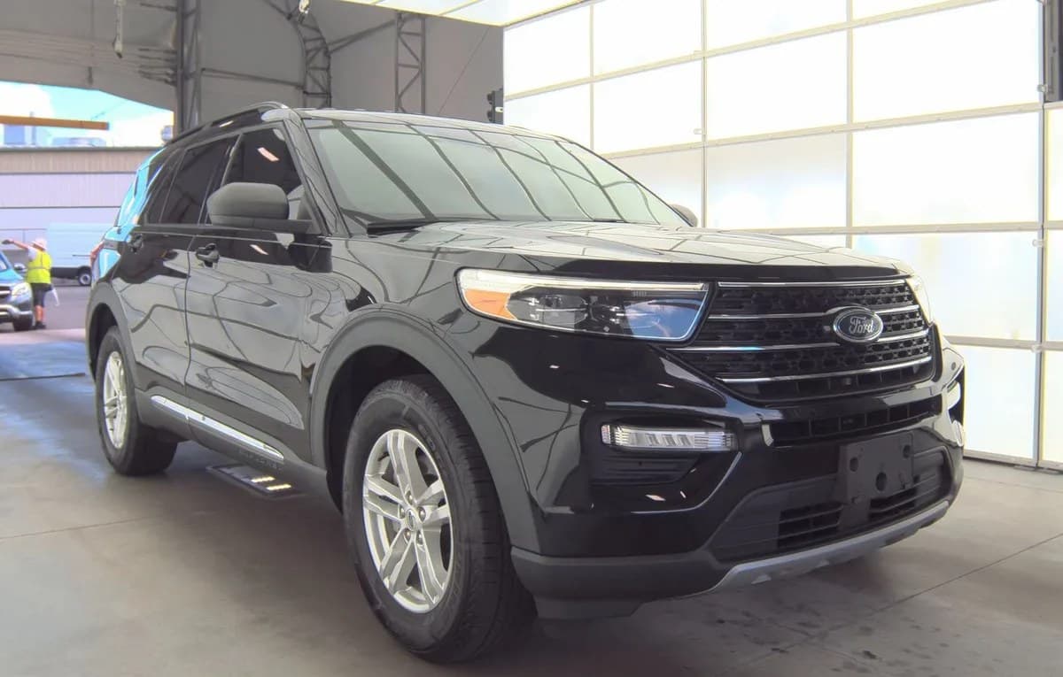 2021 FORD EXPLORER XLT 4