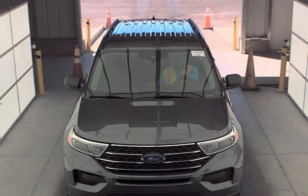 2023 FORD EXPLORER XLT 3