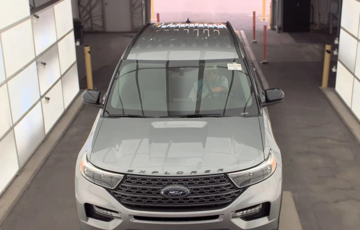 2023 FORD EXPLORER XLT 3