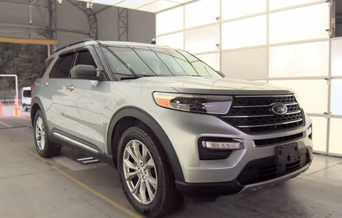 2020 FORD EXPLORER XLT 4