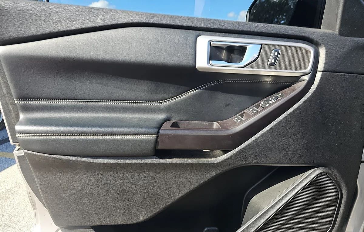 2020 FORD EXPLORER XLT 6