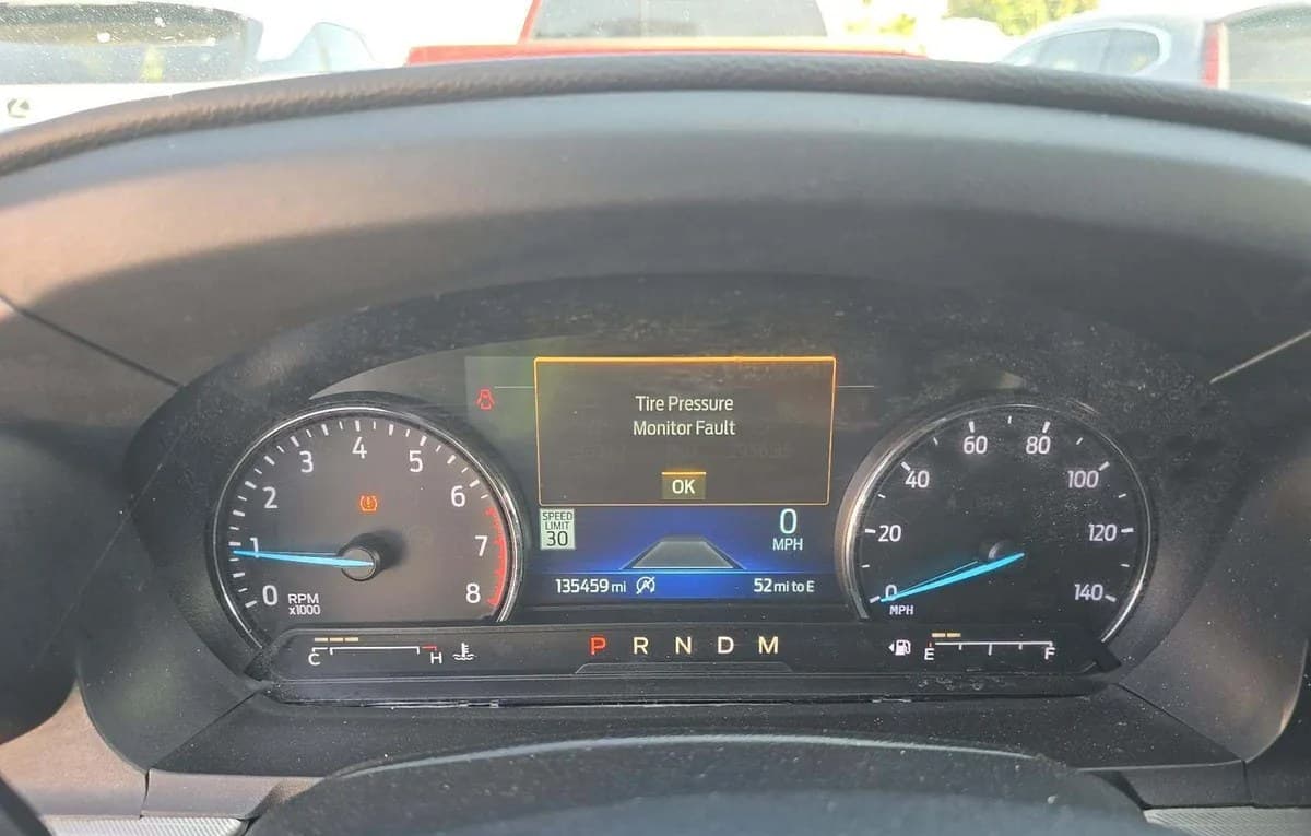 2020 FORD EXPLORER XLT 6