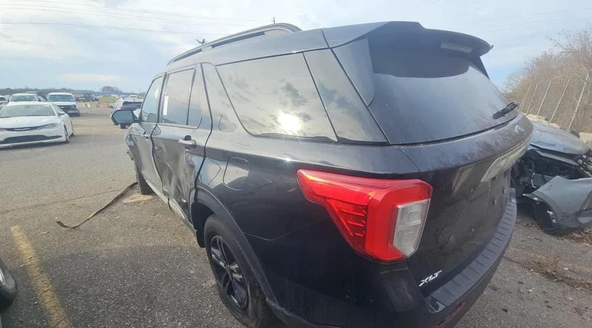2020 FORD EXPLORER XLT 4