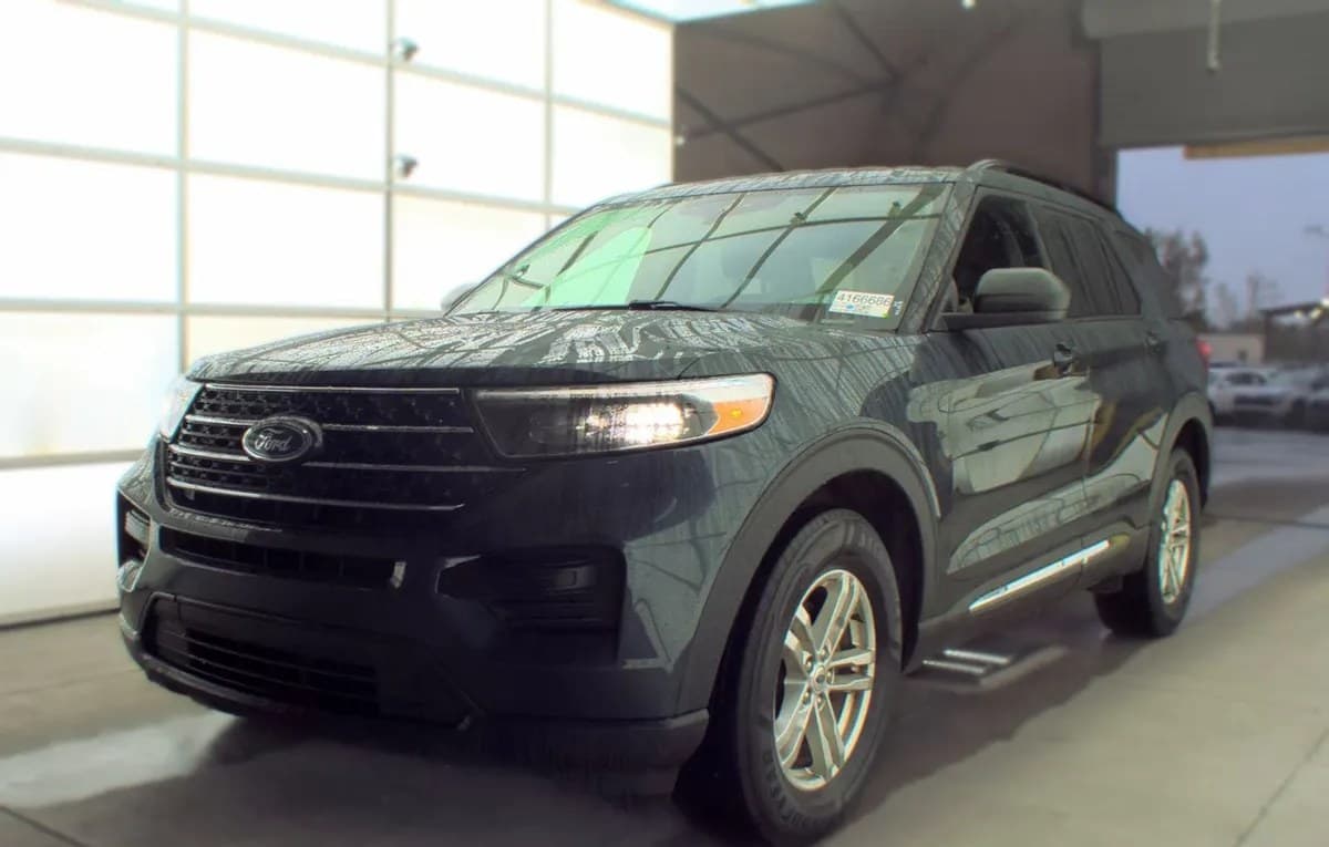 2023 FORD EXPLORER XLT 2