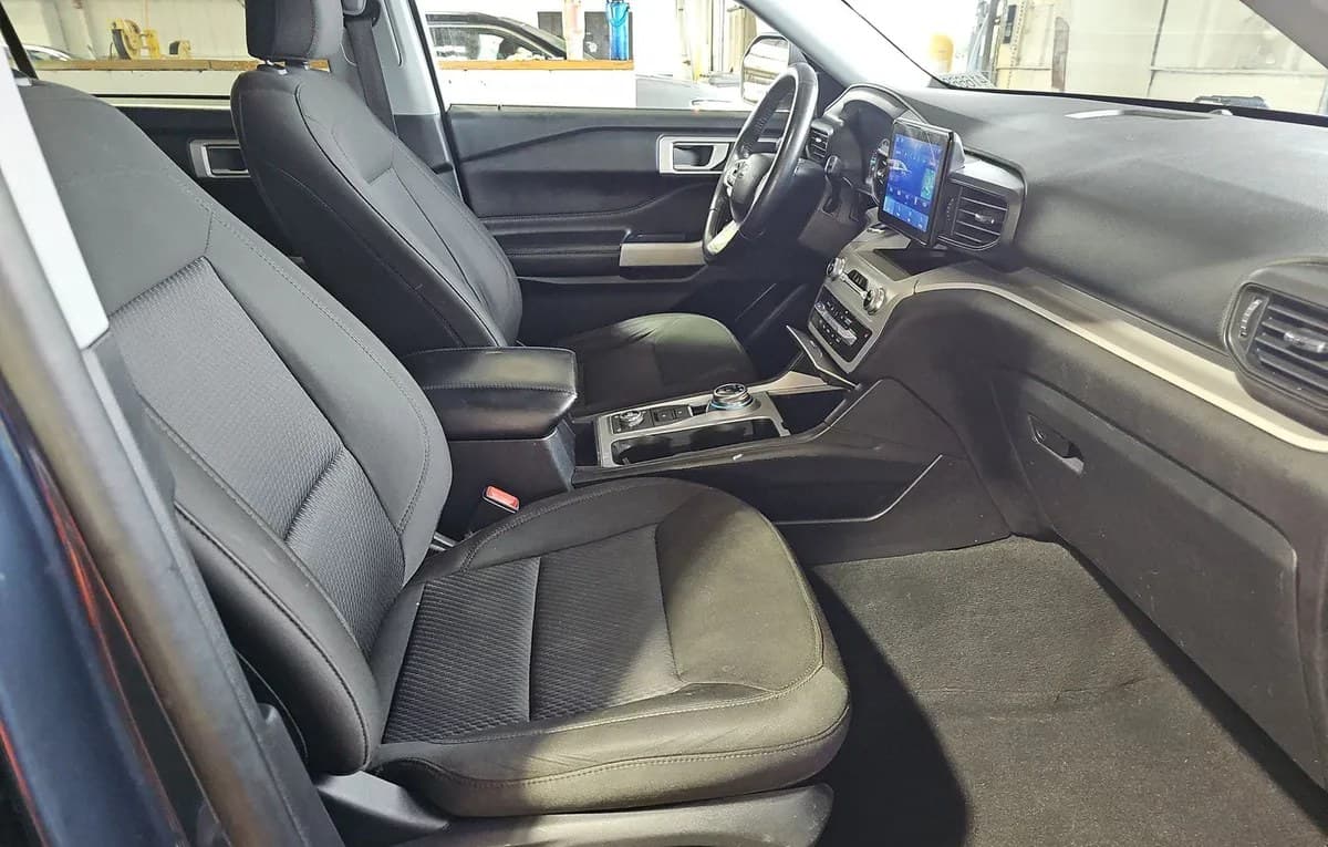 2023 FORD EXPLORER XLT 5