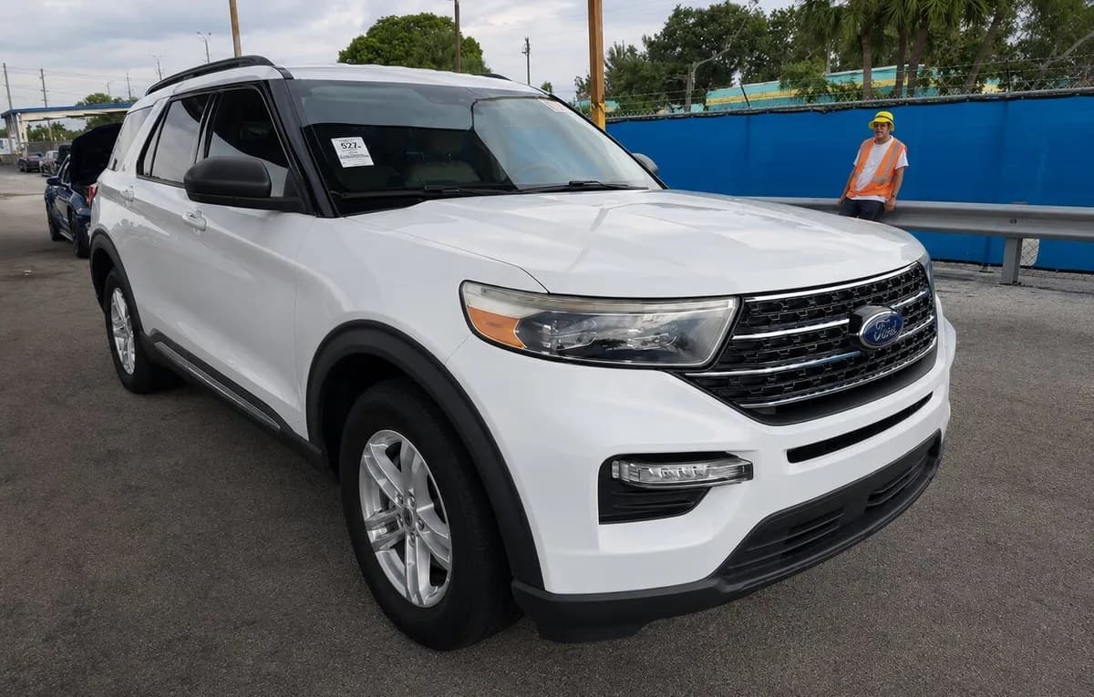 2020 FORD EXPLORER XLT 4