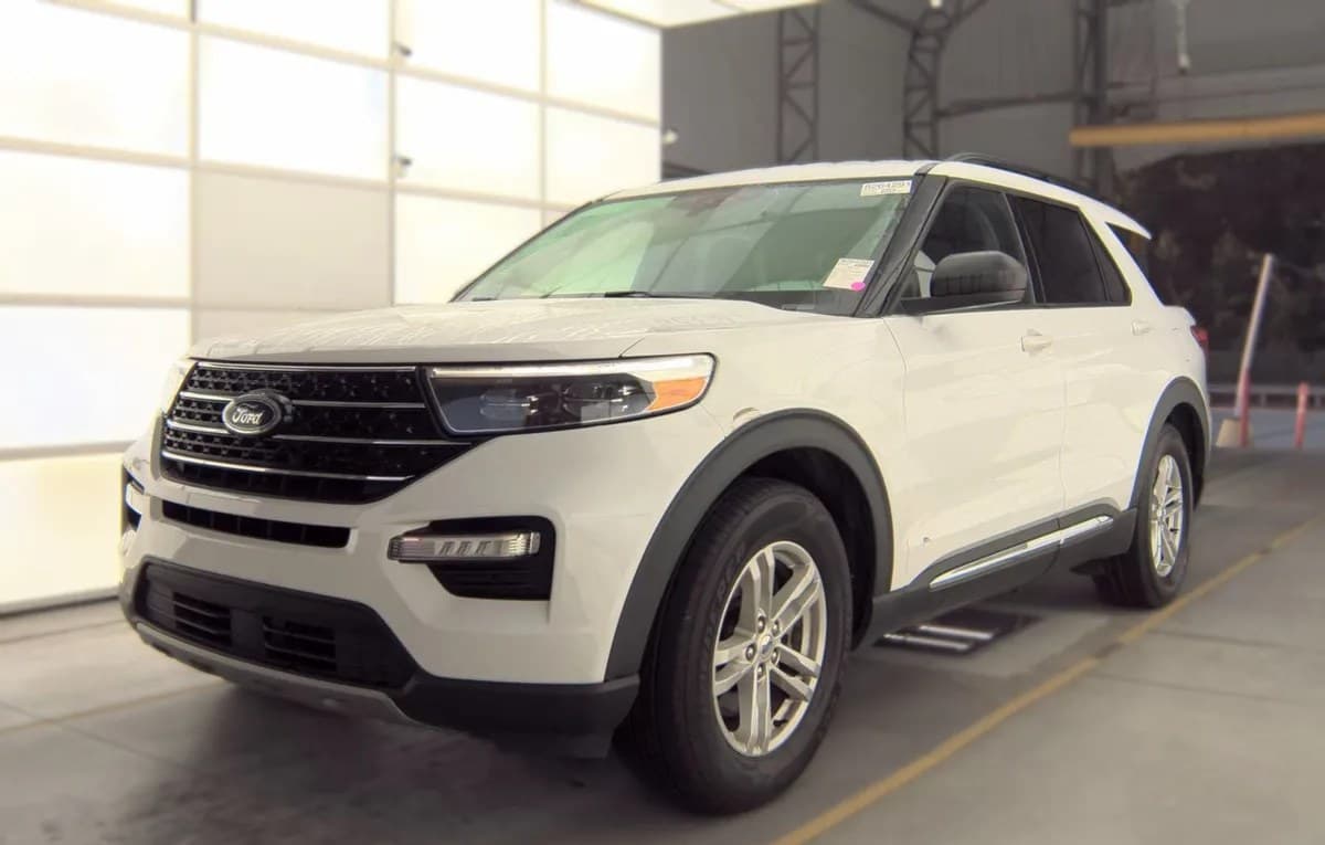2021 FORD EXPLORER XLT 2