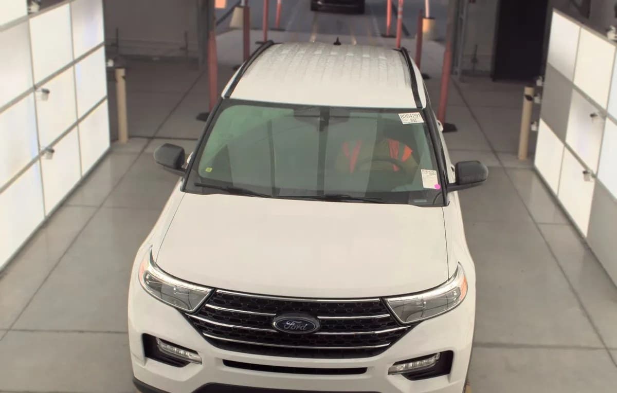 2021 FORD EXPLORER XLT 3