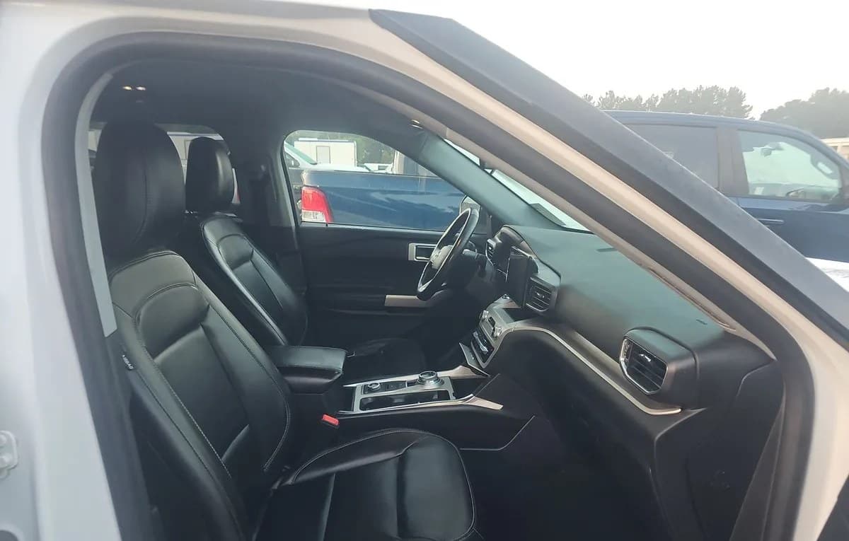 2021 FORD EXPLORER XLT 5