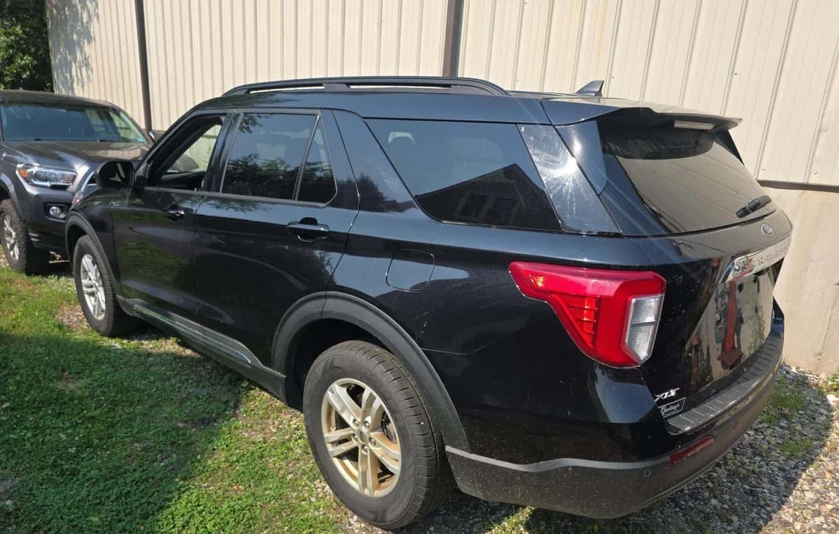 2021 FORD EXPLORER XLT 3