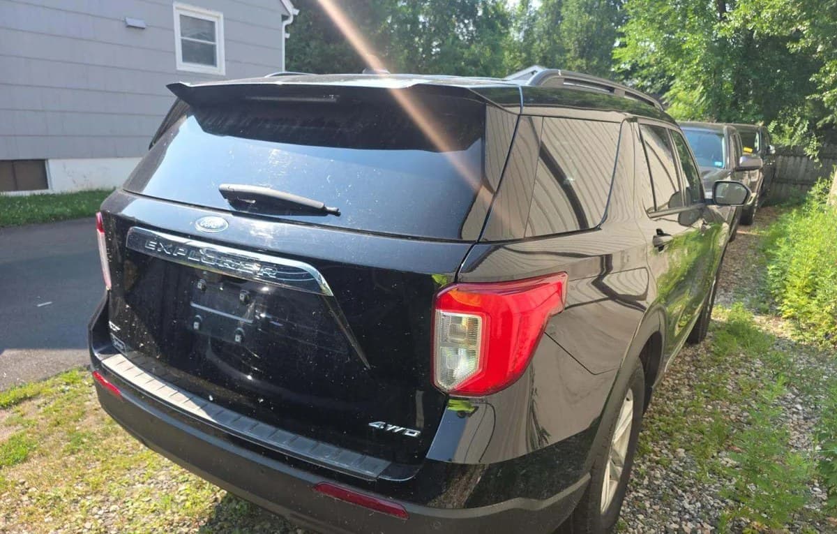 2021 FORD EXPLORER XLT 4
