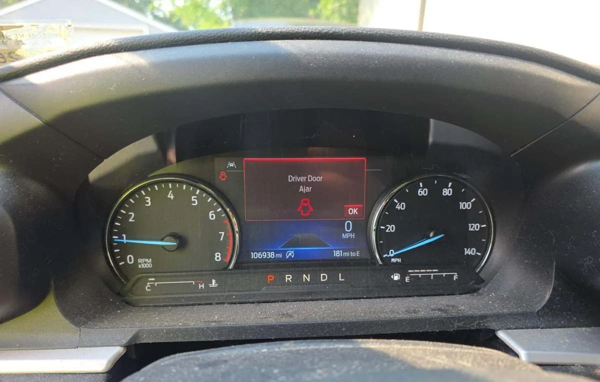 2021 FORD EXPLORER XLT 6