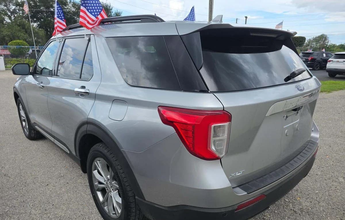 2020 FORD EXPLORER XLT 3