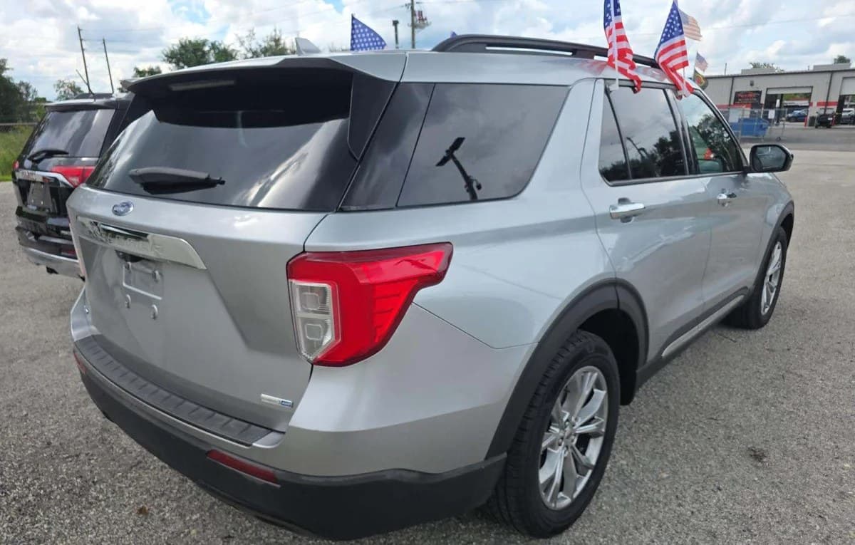 2020 FORD EXPLORER XLT 4