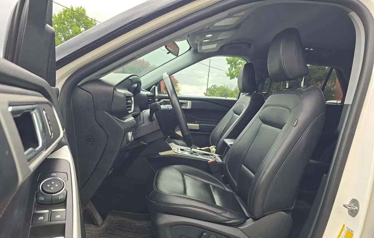 2022 FORD EXPLORER XLT 4