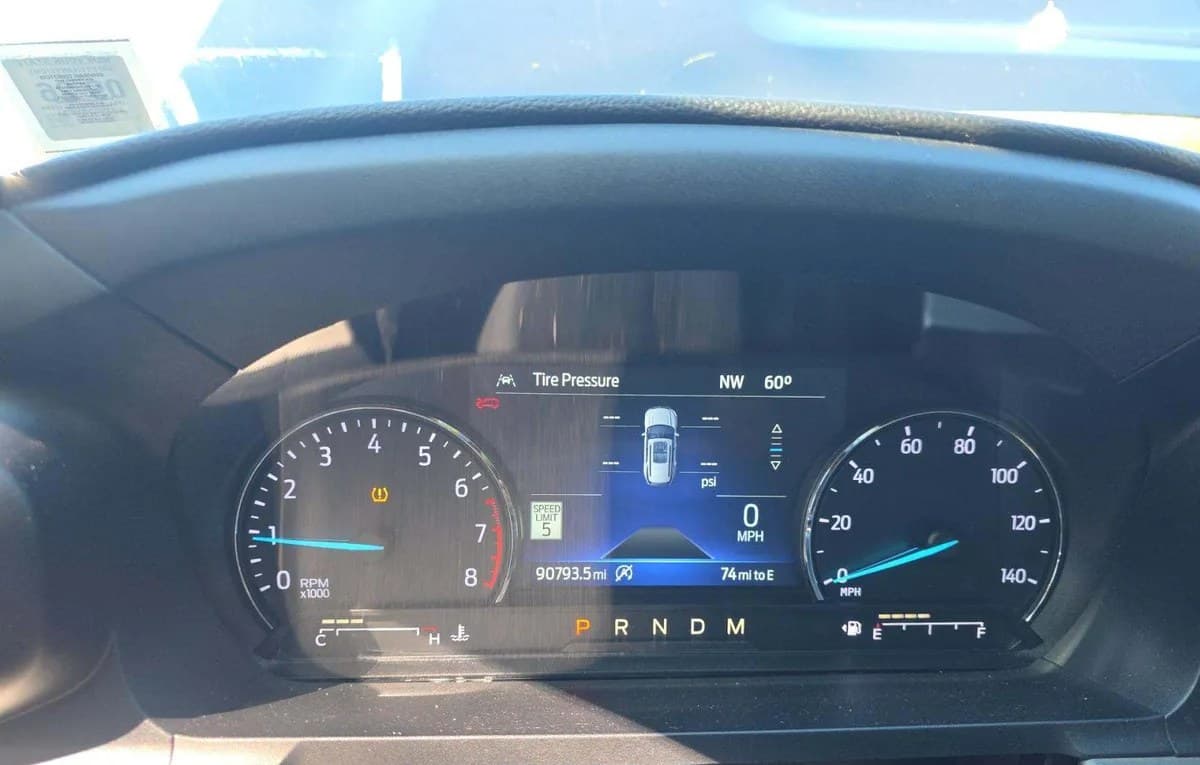 2020 FORD EXPLORER XLT 6