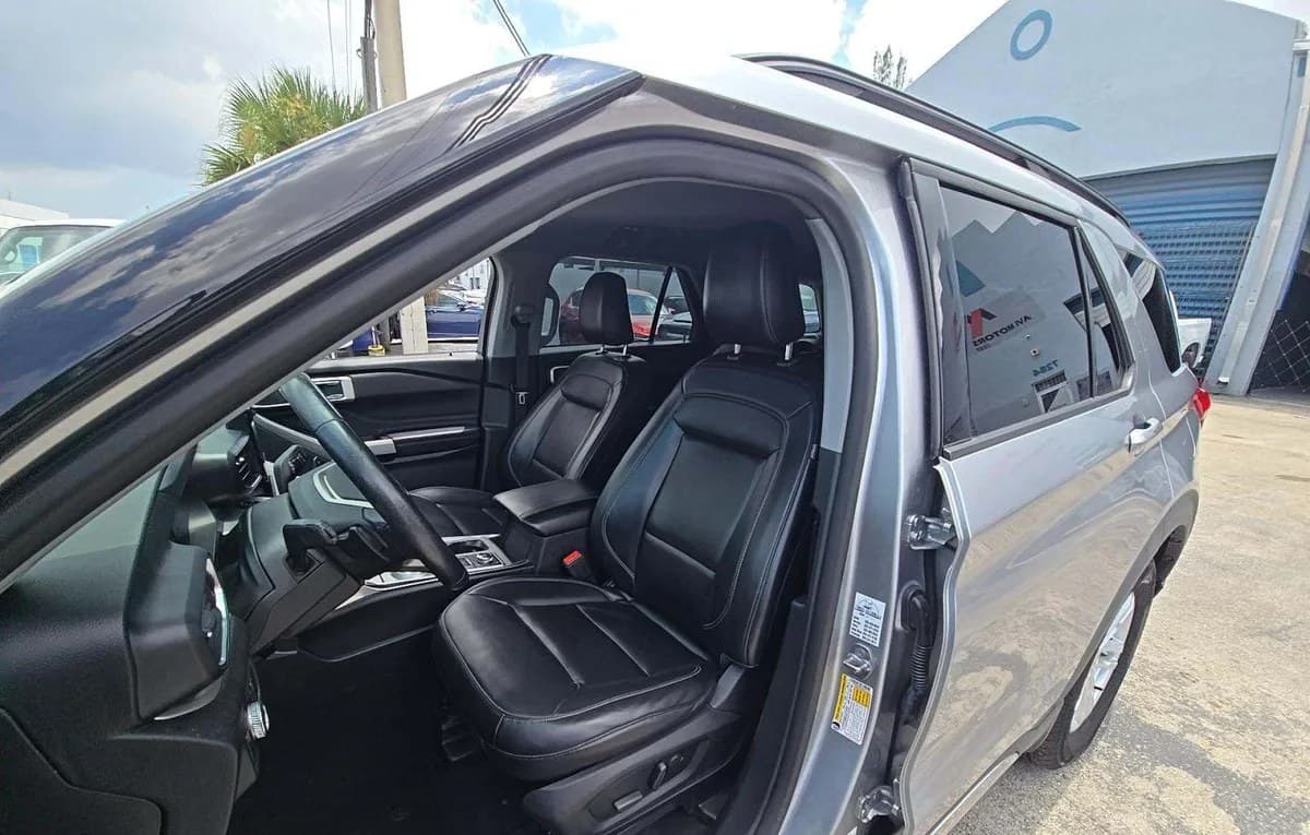 2021 FORD EXPLORER XLT 4