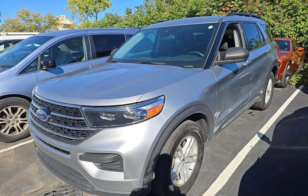 2020 FORD EXPLORER XLT 2