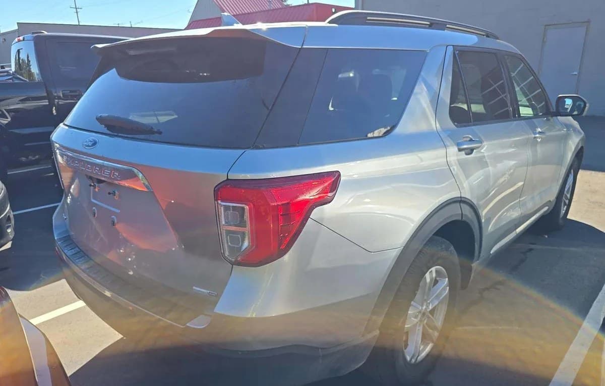 2020 FORD EXPLORER XLT 4