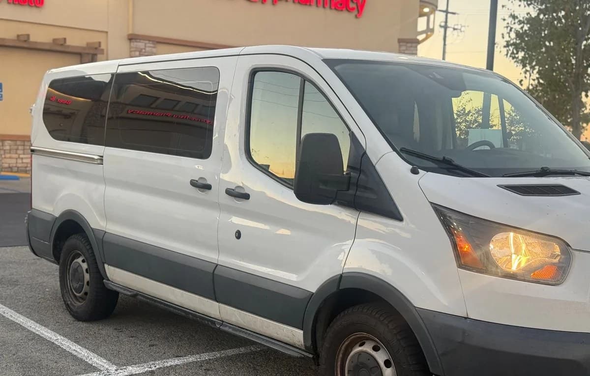 2017 FORD TRANSIT 150 XL 3