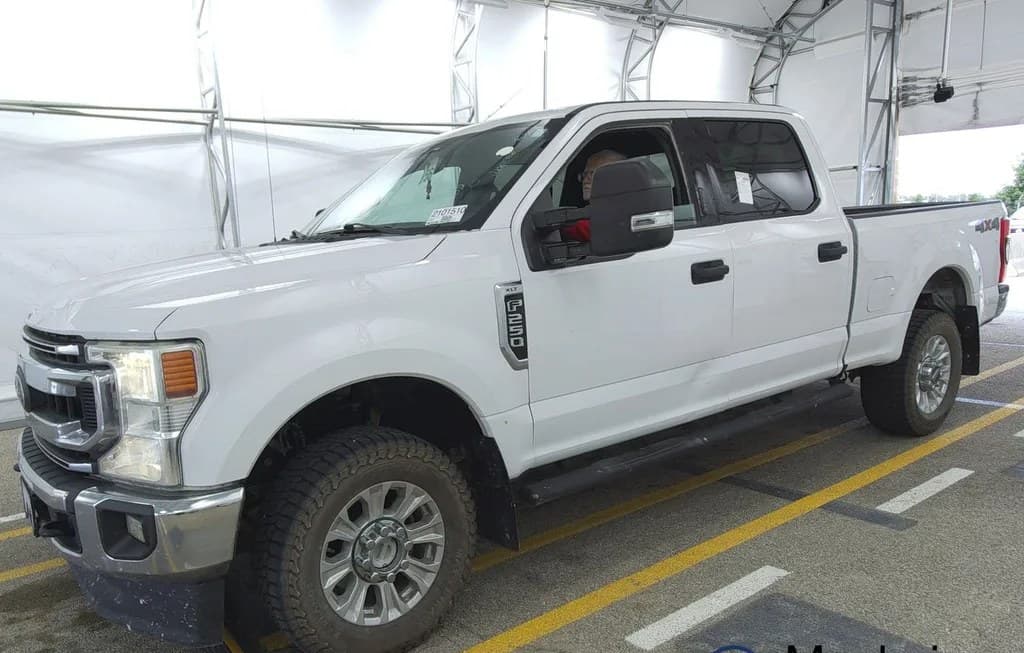 2020 FORD SUPER DUTY F-250 XLT CREW CAB MEDIUM BED 1