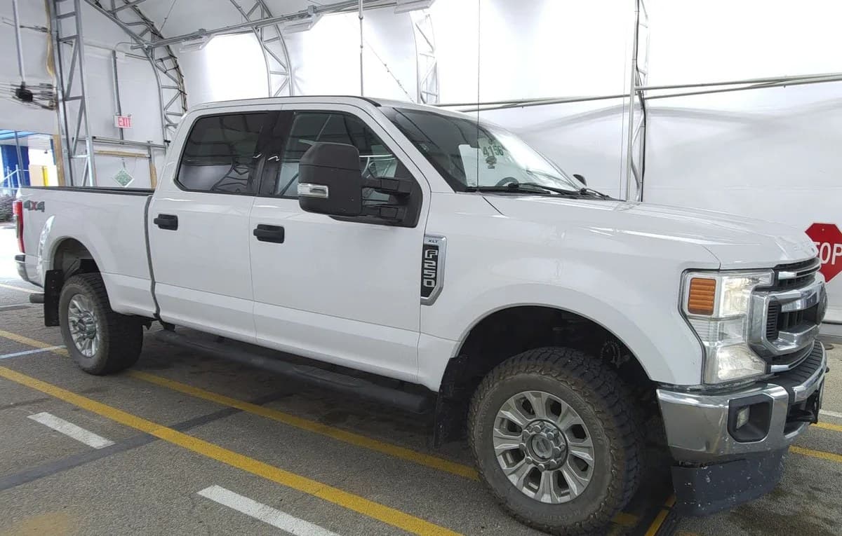 2020 FORD SUPER DUTY F-250 XLT CREW CAB MEDIUM BED 4