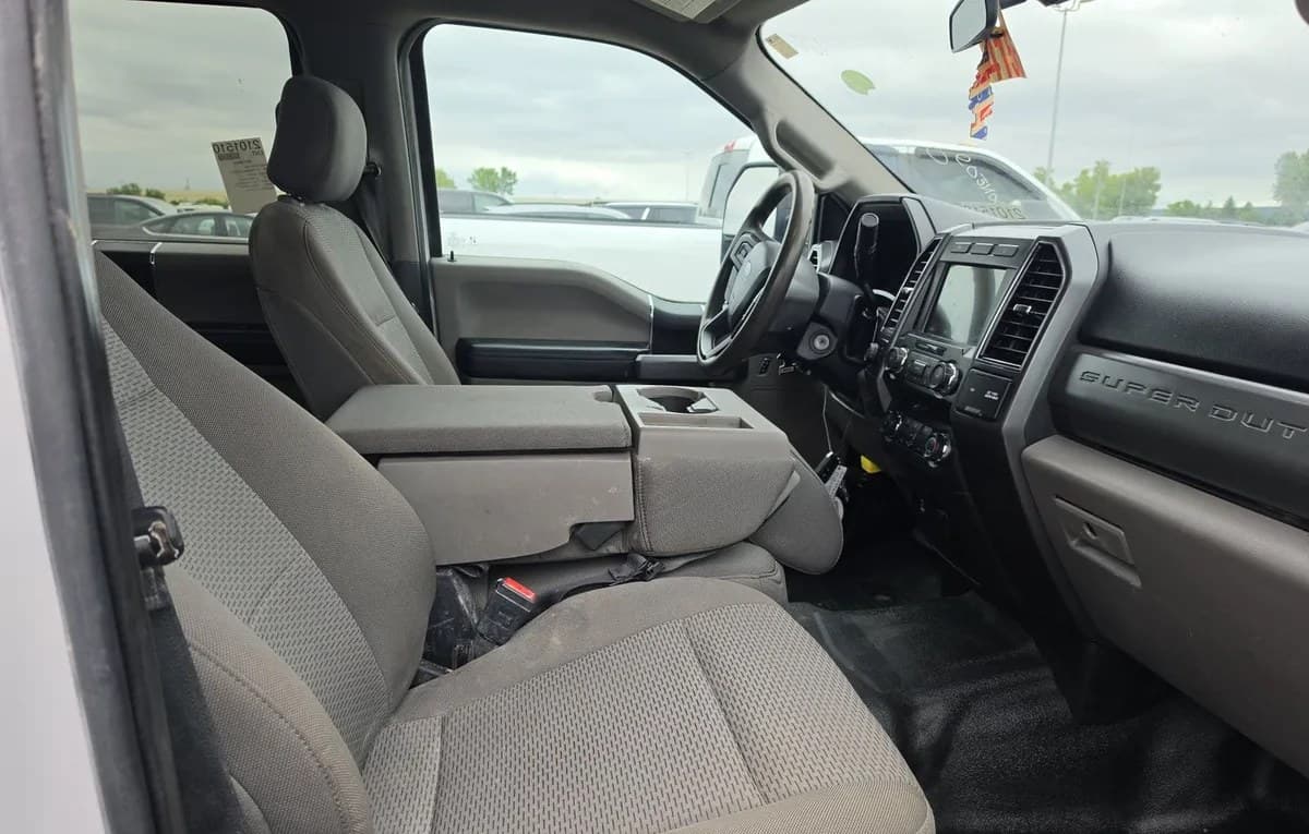 2020 FORD SUPER DUTY F-250 XLT CREW CAB MEDIUM BED 5