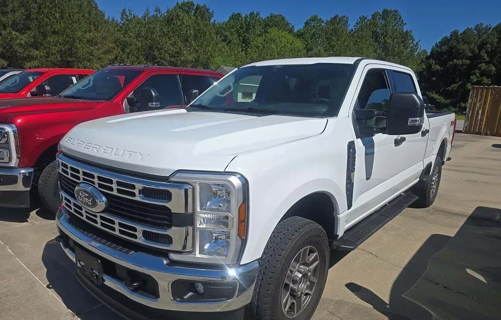 2025 FORD SUPER DUTY F-250 XLT CREW CAB MEDIUM BED