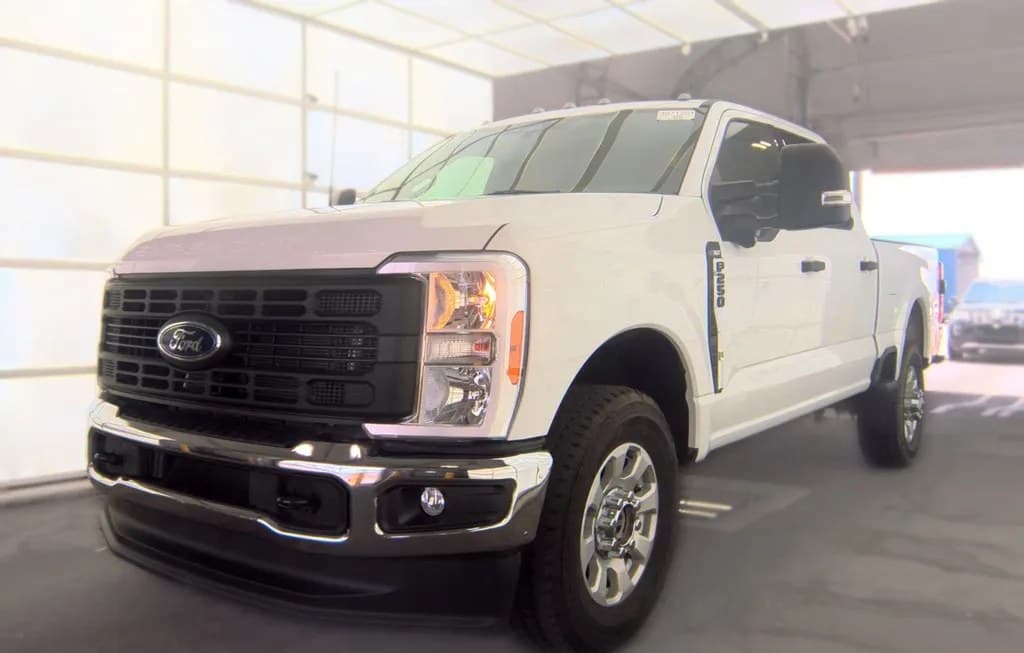 2024 FORD SUPER DUTY F-250 XLT CREW CAB MEDIUM BED