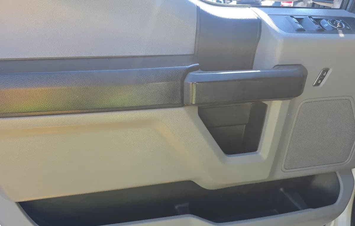 2020 FORD SUPER DUTY F-250 XL CREW CAB MEDIUM BED 6