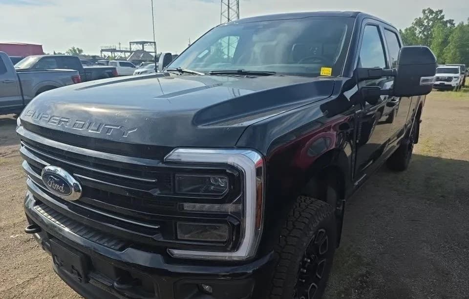 2025 FORD SUPER DUTY F-250 PLATINUM CREW CAB MEDIUM BED