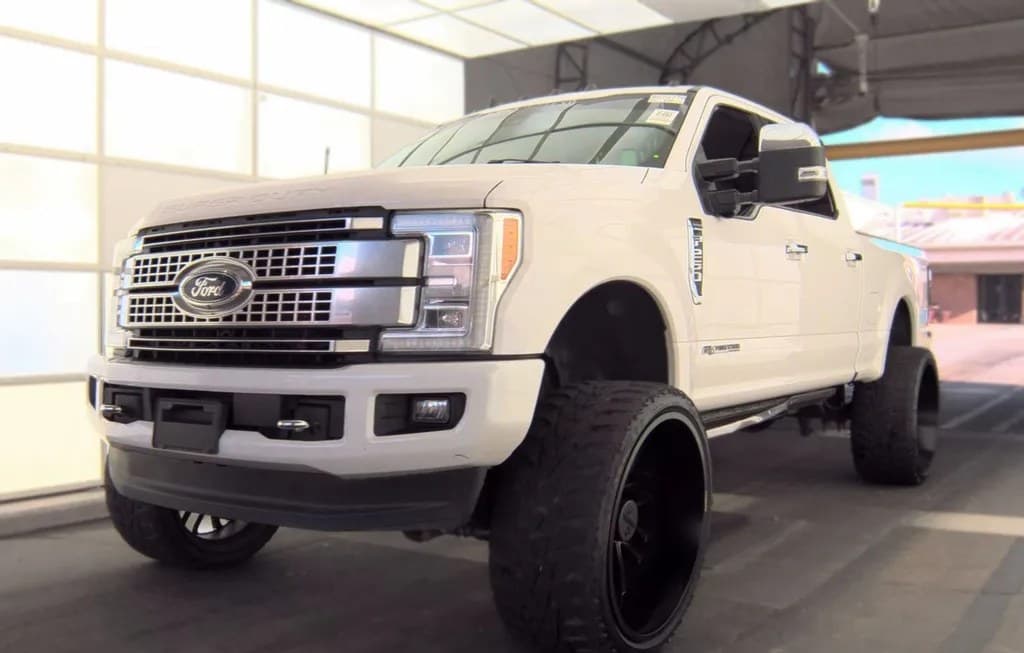 2019 FORD SUPER DUTY F-250 PLATINUM CREW CAB MEDIUM BED