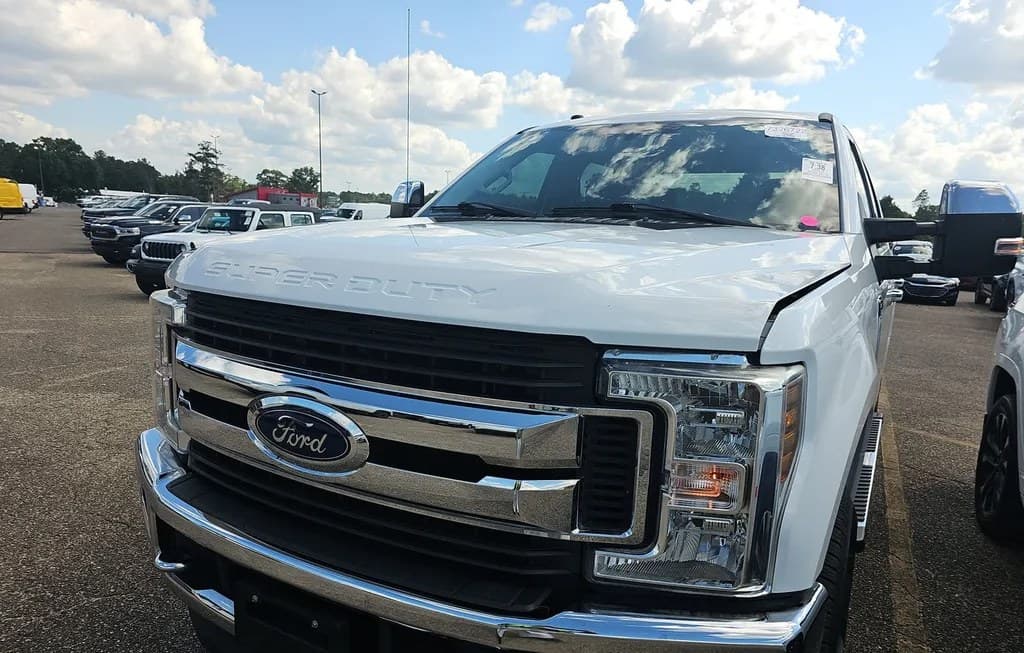 2019 FORD SUPER DUTY F-250 XLT CREW CAB MEDIUM BED