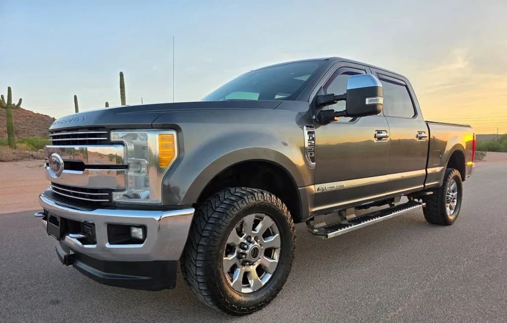 2017 FORD SUPER DUTY F-250 LARIAT CREW CAB MEDIUM BED