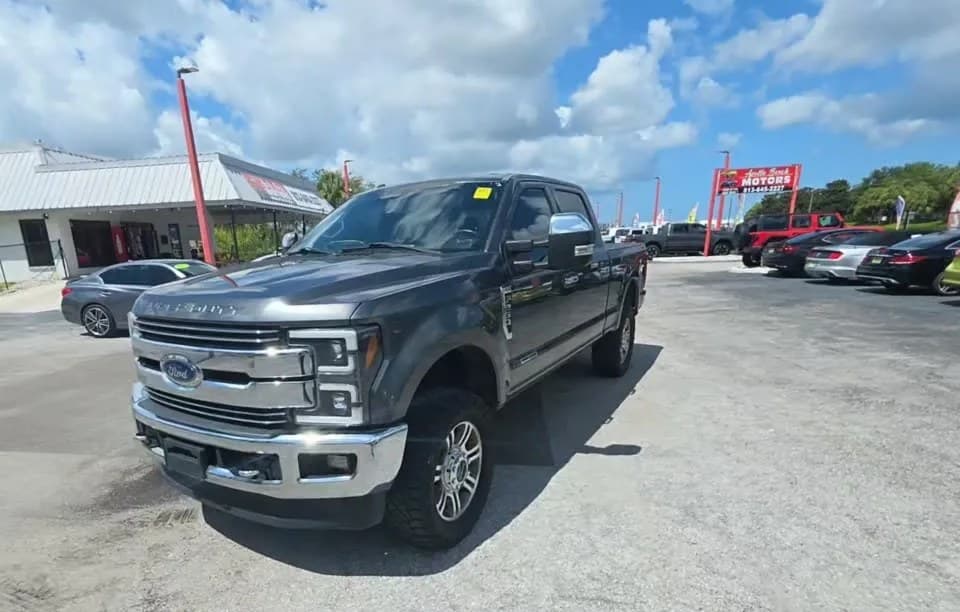 2017 FORD SUPER DUTY F-250 LARIAT CREW CAB MEDIUM BED