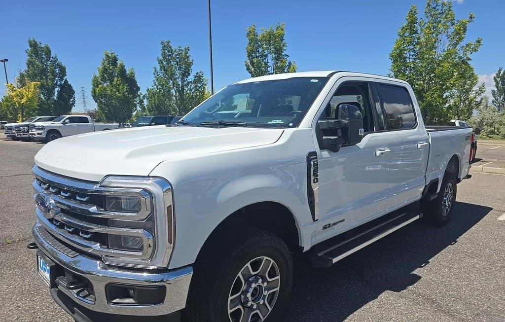 2025 FORD SUPER DUTY F-250 LARIAT CREW CAB MEDIUM BED