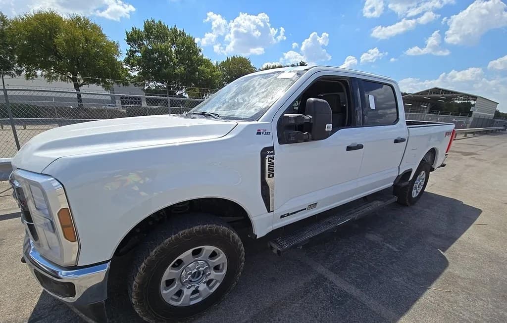 2024 FORD SUPER DUTY F-250 XLT CREW CAB MEDIUM BED