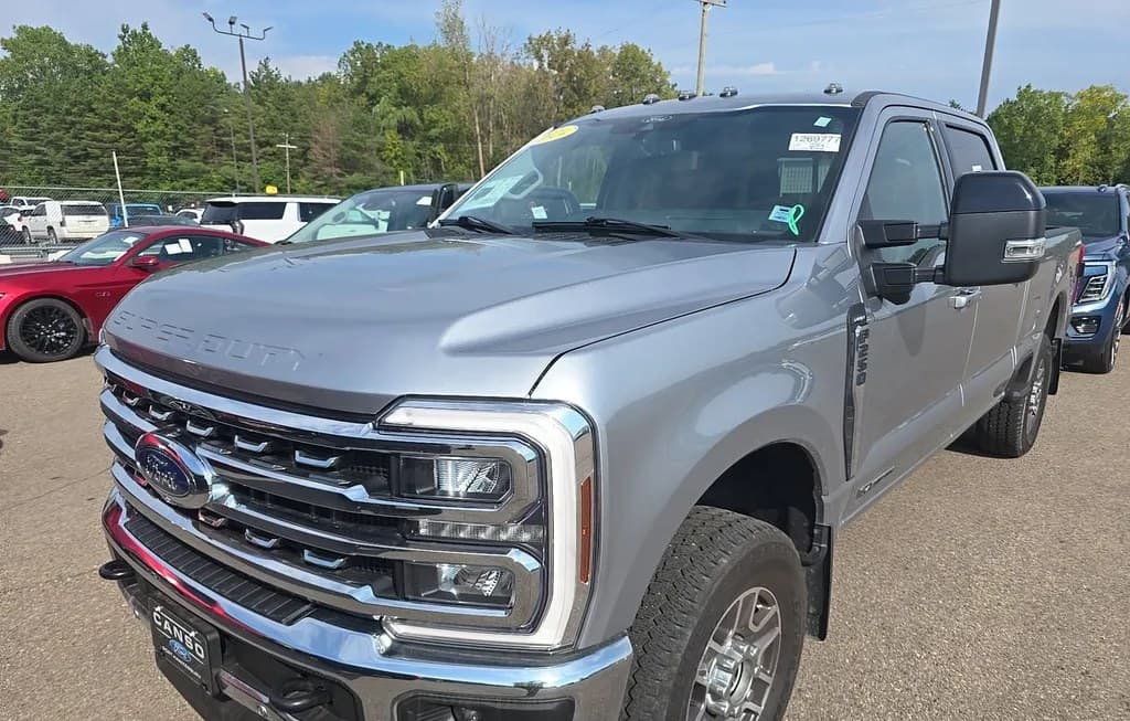 2024 FORD SUPER DUTY F-250 LARIAT CREW CAB MEDIUM BED