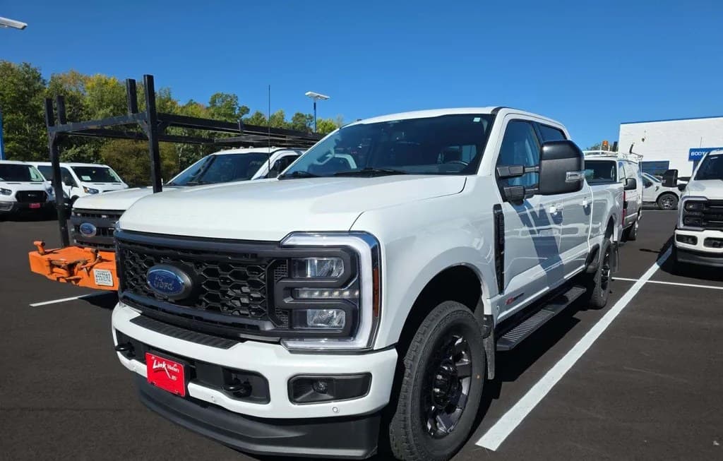 2024 FORD SUPER DUTY F-250 LARIAT CREW CAB MEDIUM BED