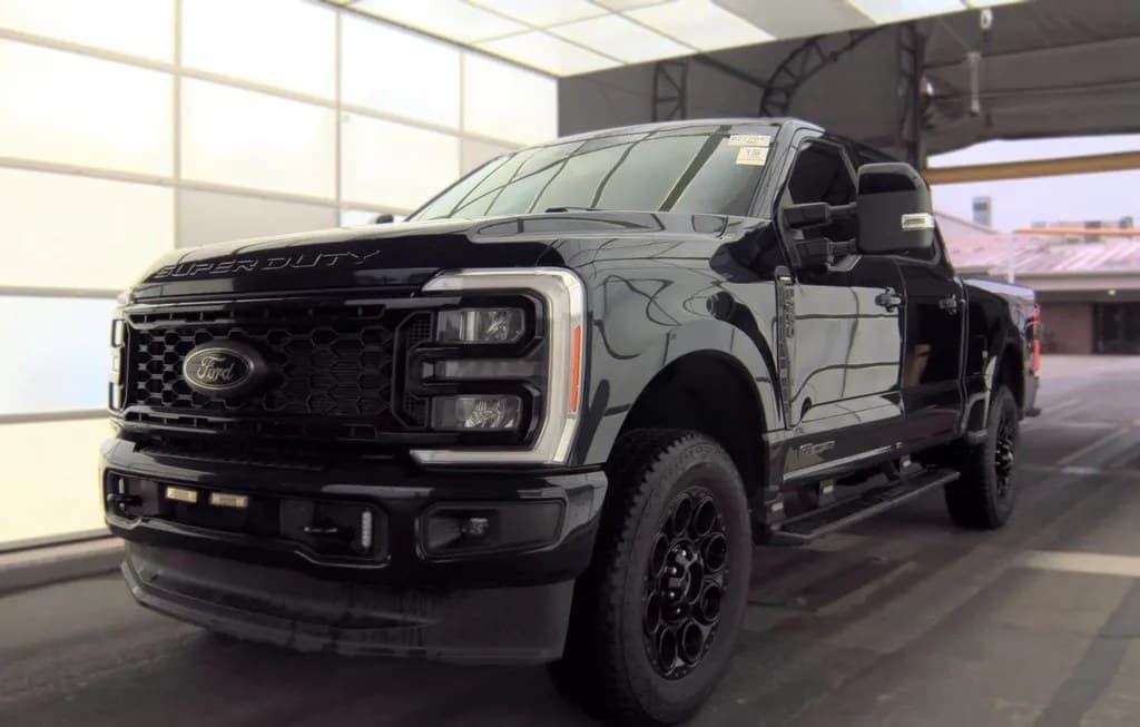 2023 FORD SUPER DUTY F-250 LARIAT CREW CAB MEDIUM BED