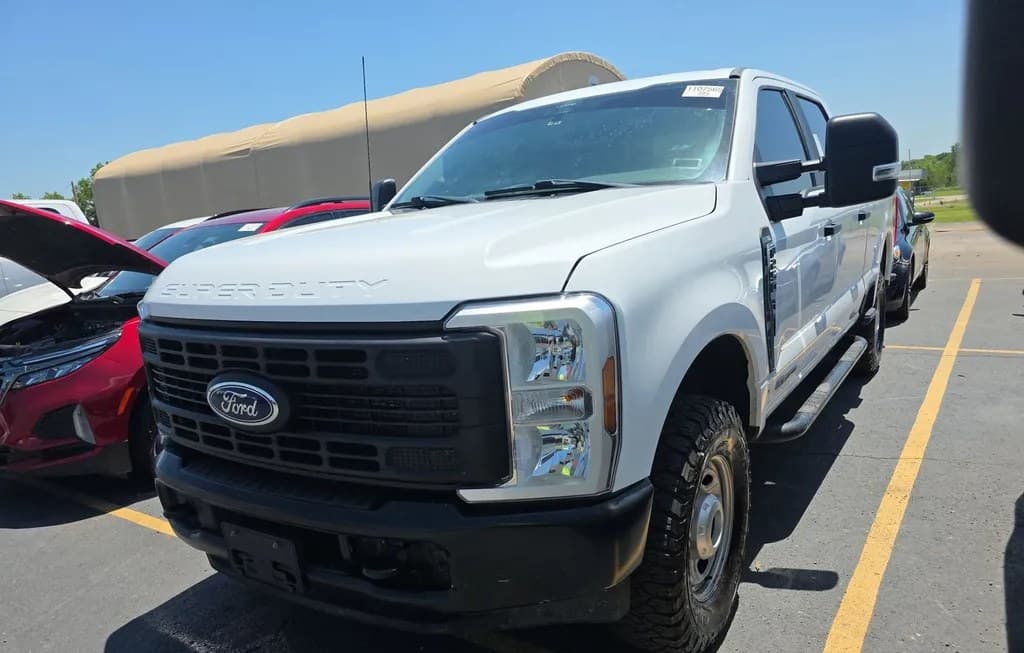 2024 FORD SUPER DUTY F-250 XL CREW CAB MEDIUM BED