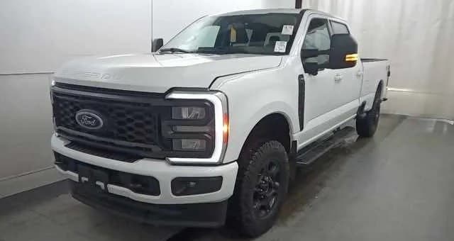 2023 FORD SUPER DUTY F-350 XLT CREW CAB LONG BED