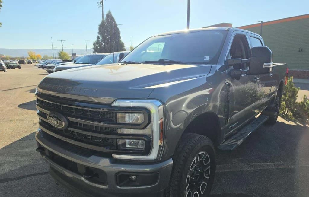 2024 FORD SUPER DUTY F-350 LARIAT CREW CAB MEDIUM BED