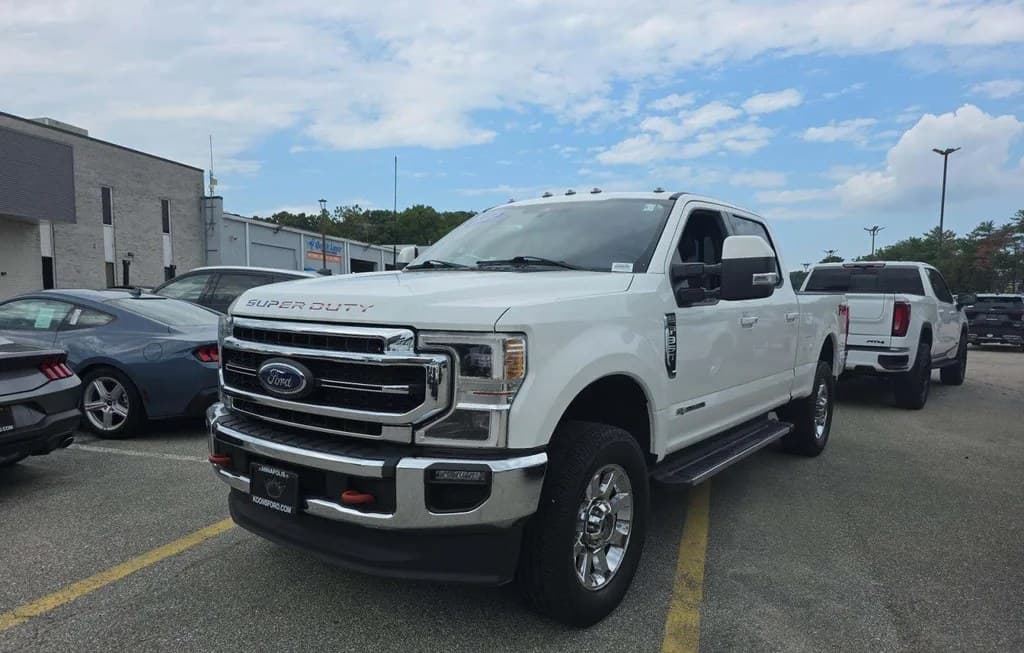 2022 FORD SUPER DUTY F-350 LARIAT CREW CAB MEDIUM BED