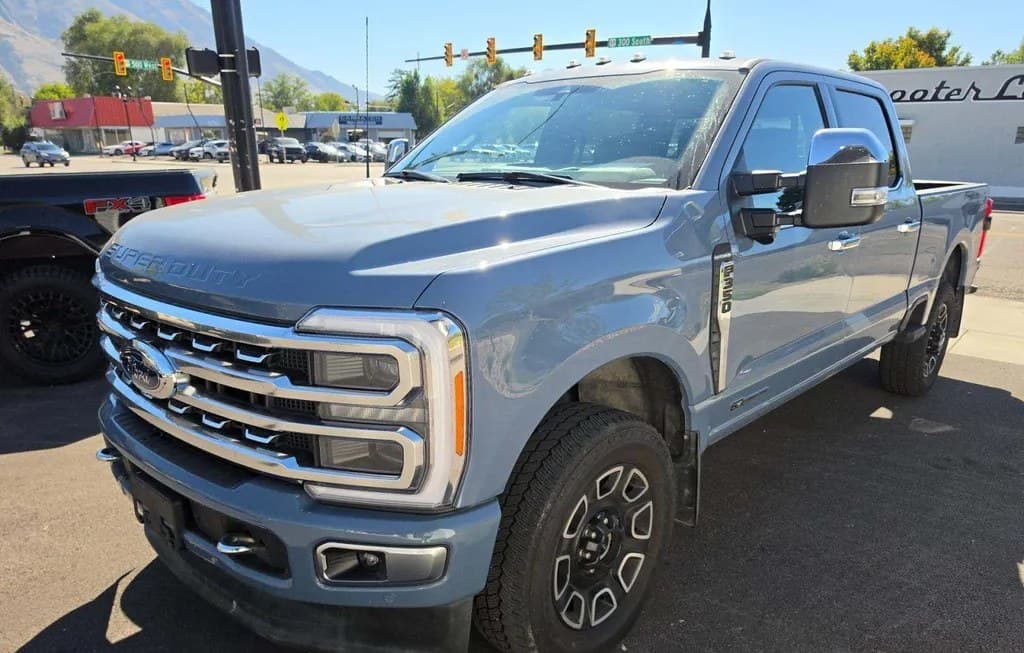 2023 FORD SUPER DUTY F-350 PLATINUM CREW CAB MEDIUM BED