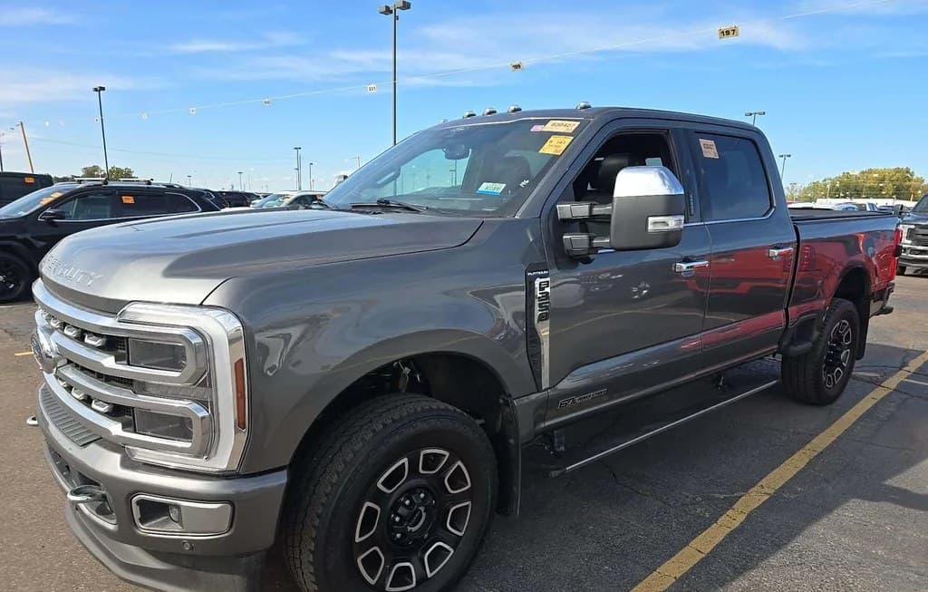 2024 FORD SUPER DUTY F-350 PLATINUM CREW CAB MEDIUM BED