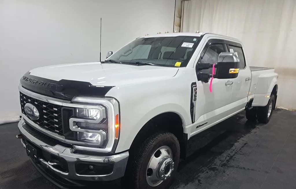 2023 FORD SUPER DUTY F-350 LARIAT CREW CAB LONG BED DRW