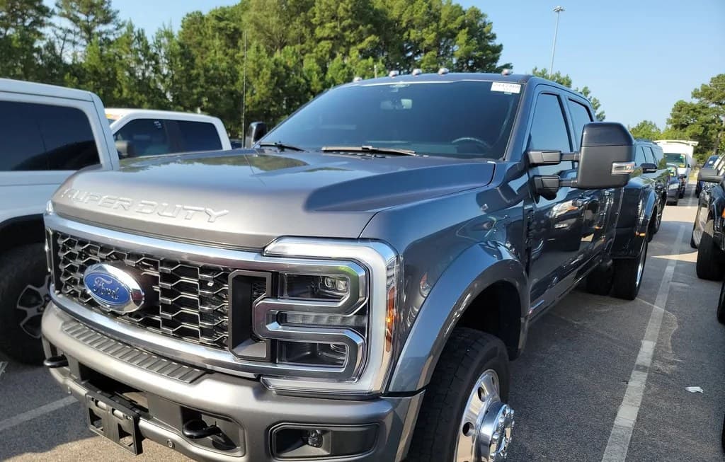 2025 FORD SUPER DUTY F-450 PLATINUM CREW CAB LONG BED DRW